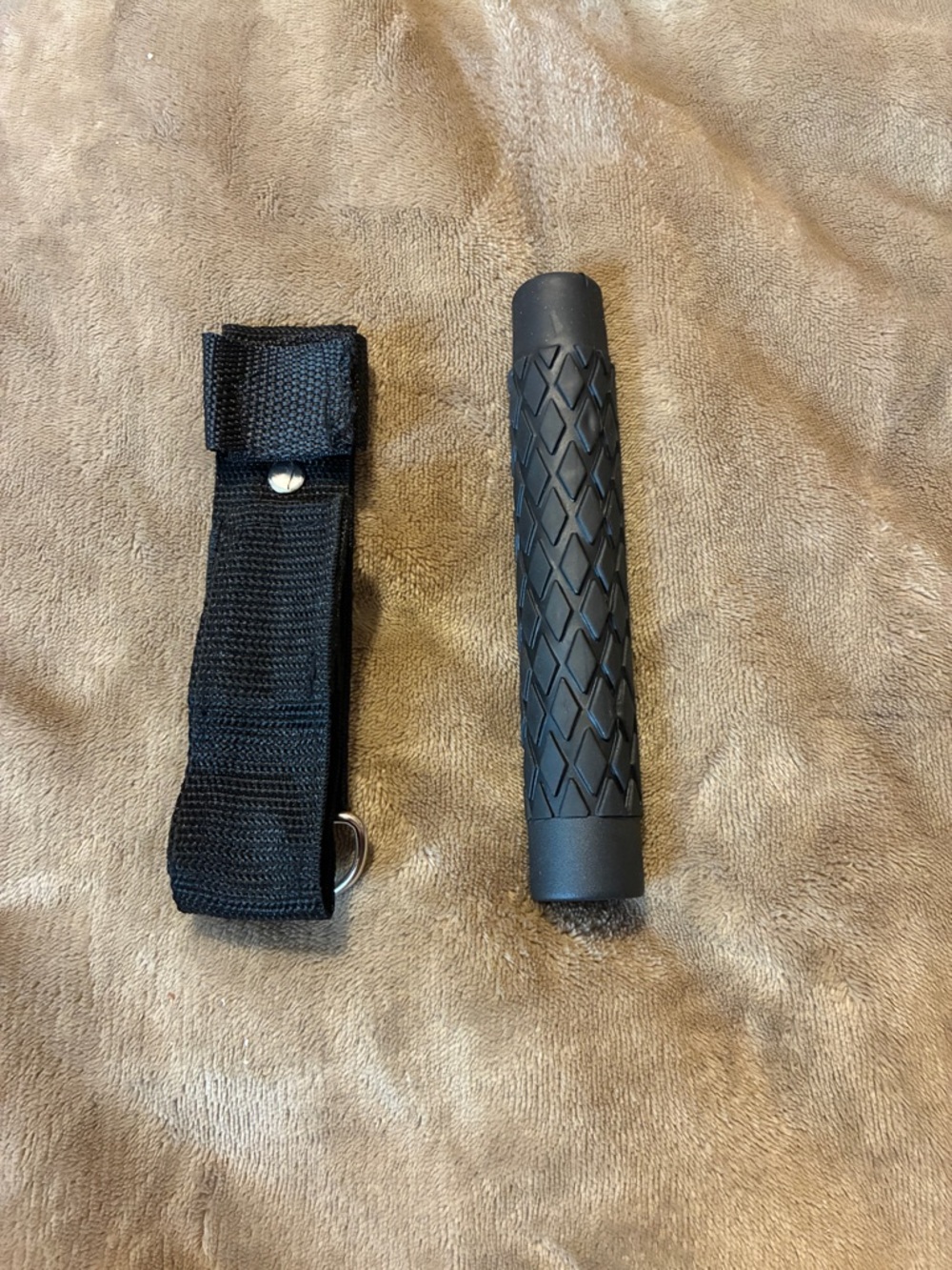 Tactical Collapsable Baton with rubber grip (Nylon Holster included)